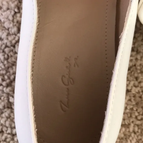 NWT! Zara girls size 37/4.5, flats with bow .