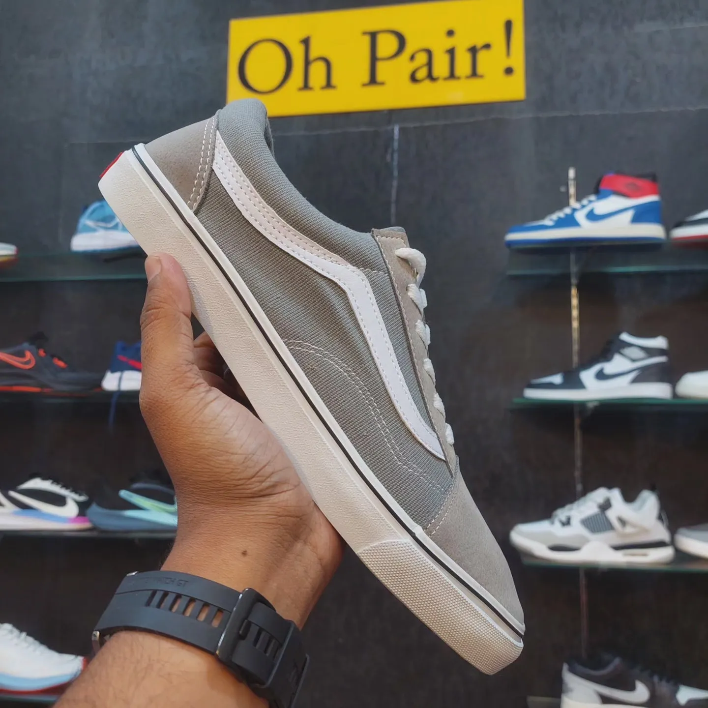 OLD SKOOL GRAY DAWN/TRUE