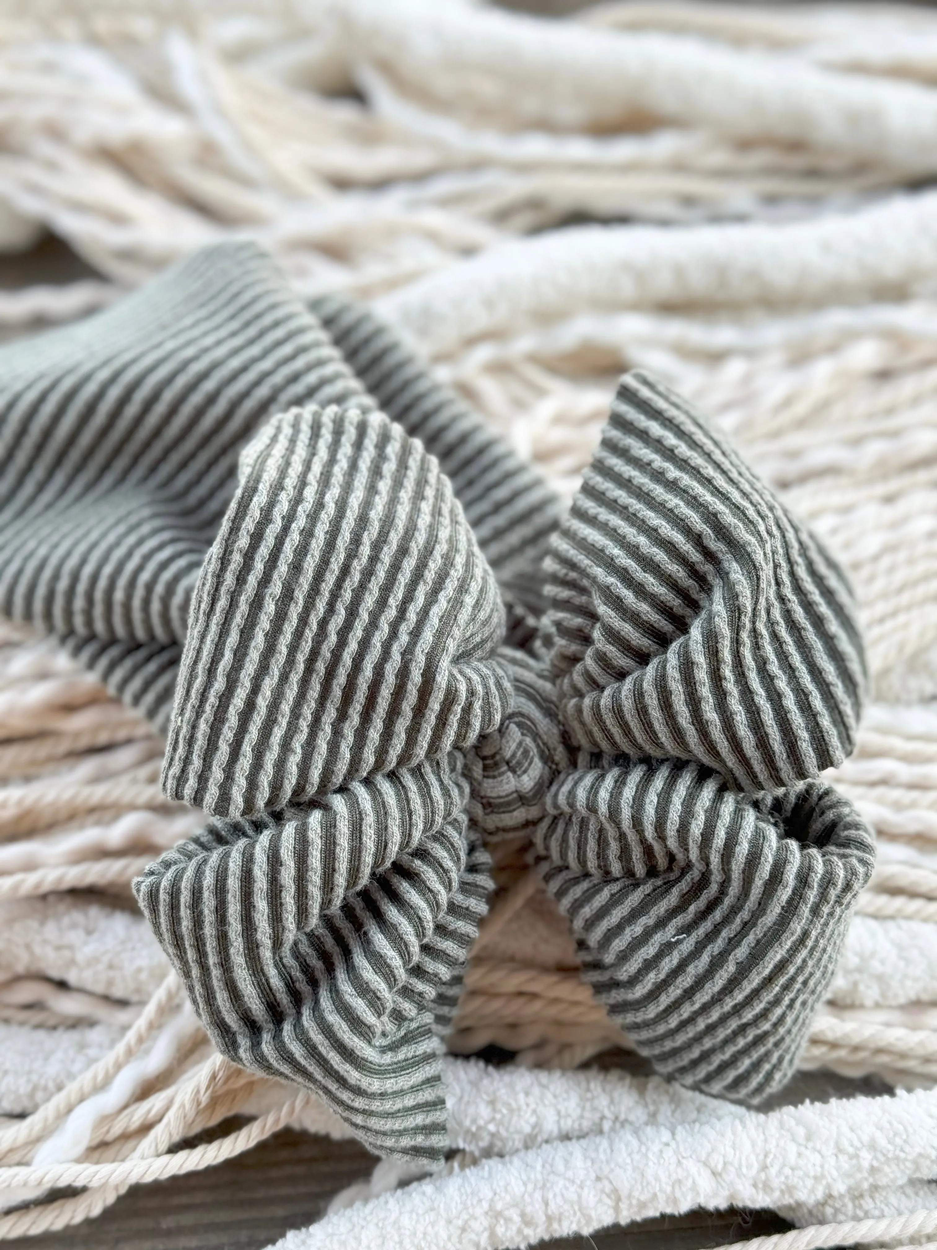 Olive       (ribbed)