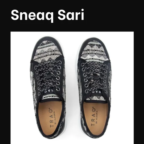 Racq Alegria Sneaq Sari Boho Tech Q-Chip Pedometer Canvas Walking Sneaker 38