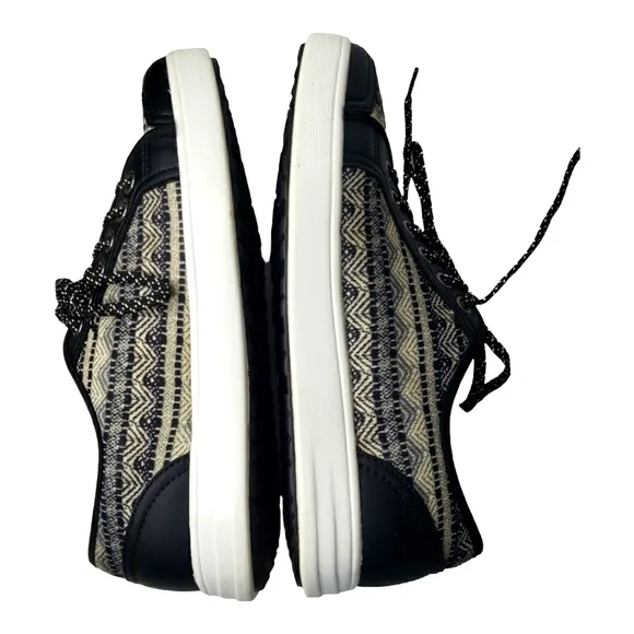 Racq Alegria Sneaq Sari Boho Tech Q-Chip Pedometer Canvas Walking Sneaker 38