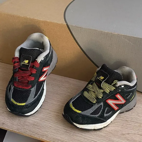RARE New balance 990 “DMV” Toddler Sneakers- SZ 4 C