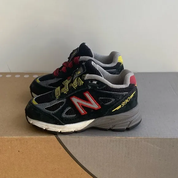 RARE New balance 990 “DMV” Toddler Sneakers- SZ 4 C