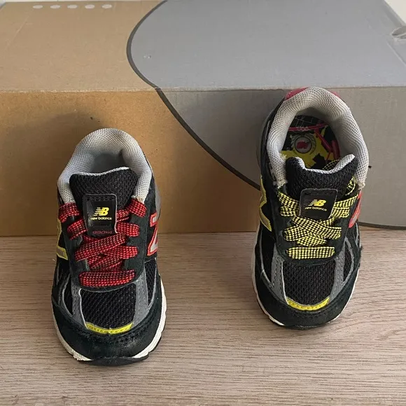 RARE New balance 990 “DMV” Toddler Sneakers- SZ 4 C