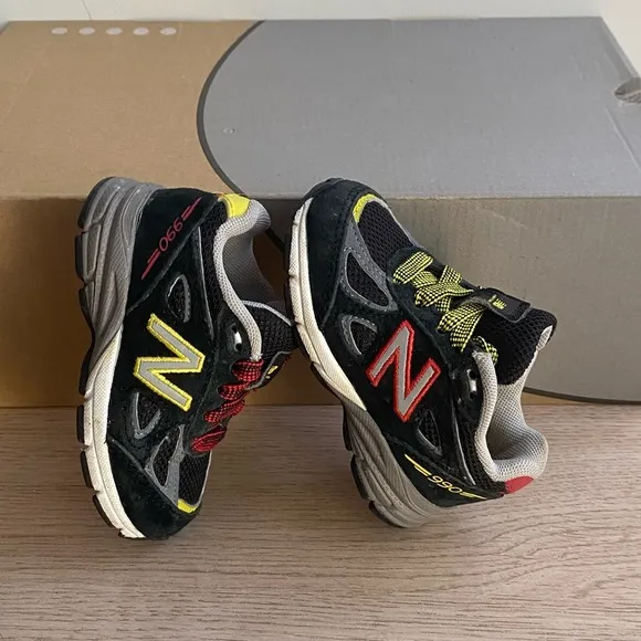 RARE New balance 990 “DMV” Toddler Sneakers- SZ 4 C
