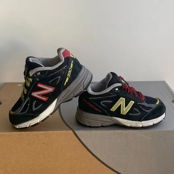 RARE New balance 990 “DMV” Toddler Sneakers- SZ 4 C