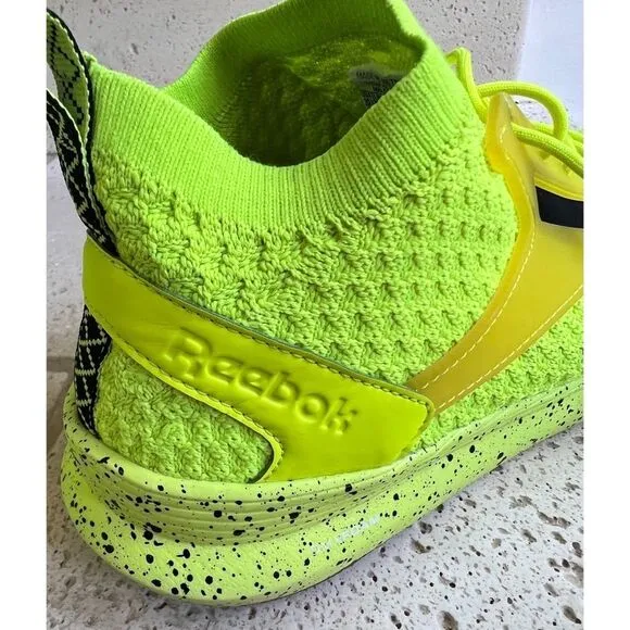 Reebok Men’s Zoku Runner Ultra Knit Solar Yellow Neon Sneakers Sz 10.5