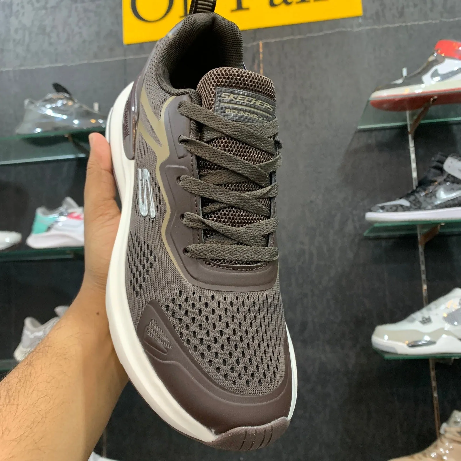 Sketcher Hyper Burst Bounder 2.0 Coffee