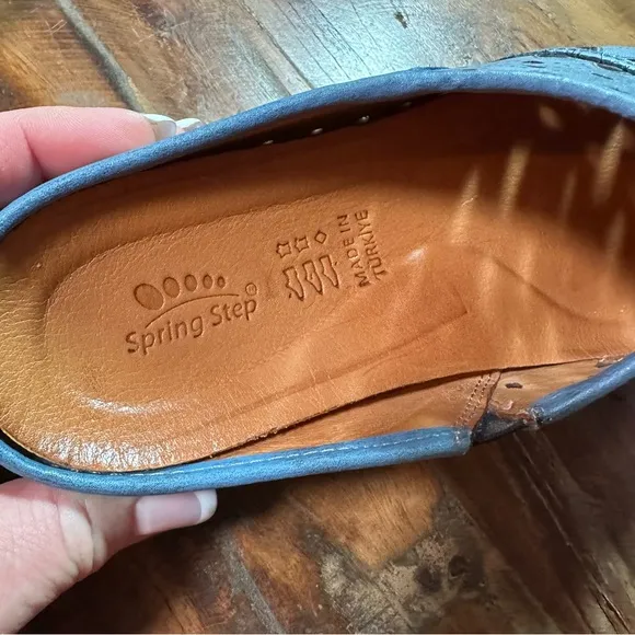 Spring Step woman’s Blue Leather Fusalide Slip-On Mules Size 39 (US 8.5)