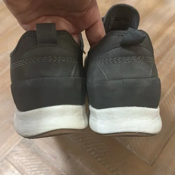 STEVE MADDEN Stevy Grey Lightweight Faux Suede &amp; Fabric Sneakers