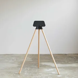 Tons iPad Stand - Natural Oak & Smartphone Holder