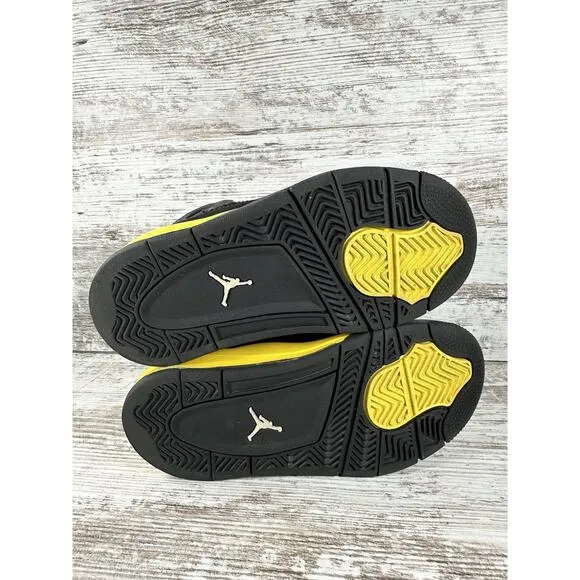 Youth Nike Air Jordan 4 Retro Thunder Black/Yellow Sneakers Sz 11.5C